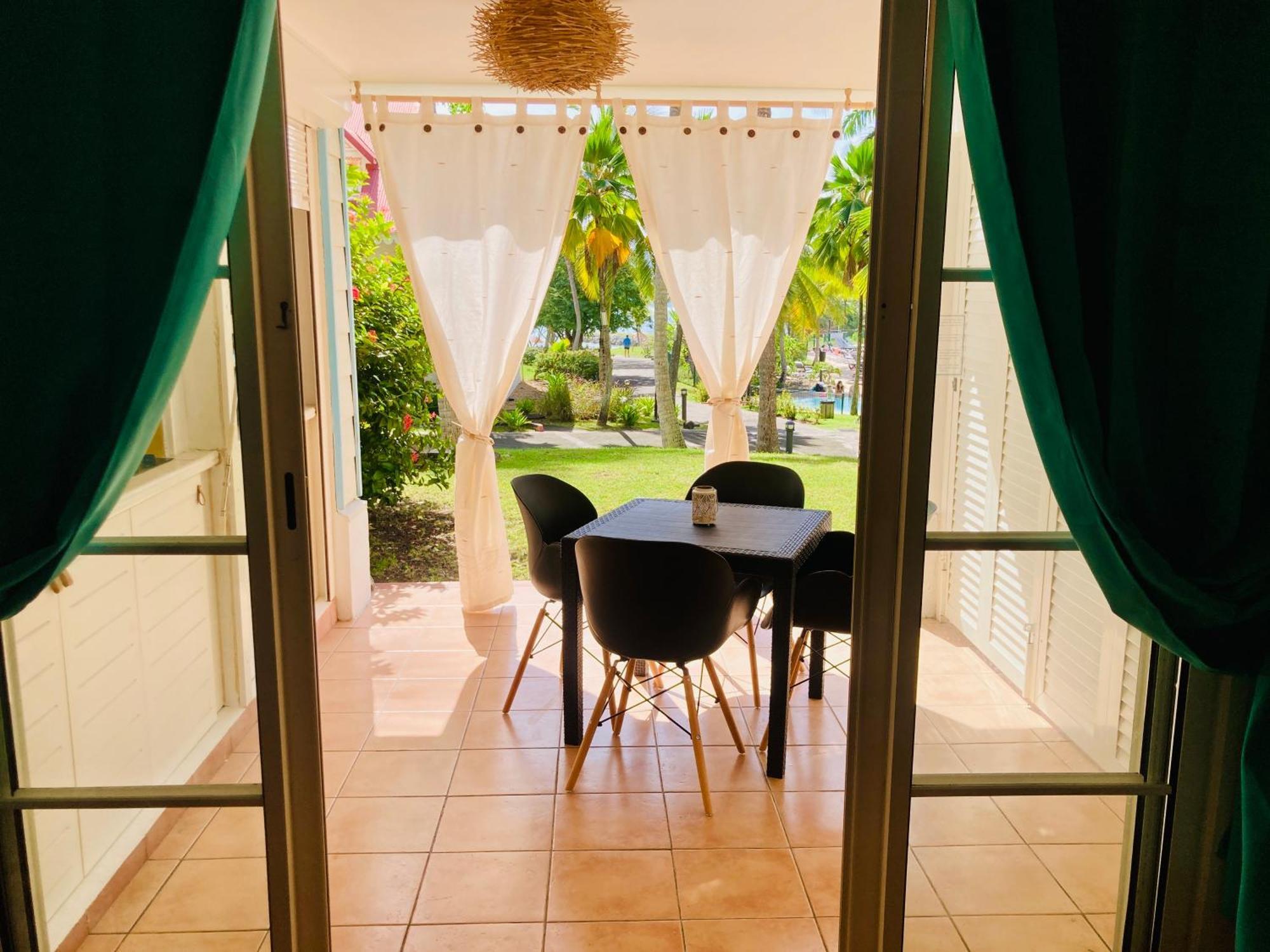 Tikazadaph, Pour Un Sejour De Charme, Romantique & Exotique, 97180 Sainte-Anne Экстерьер фото